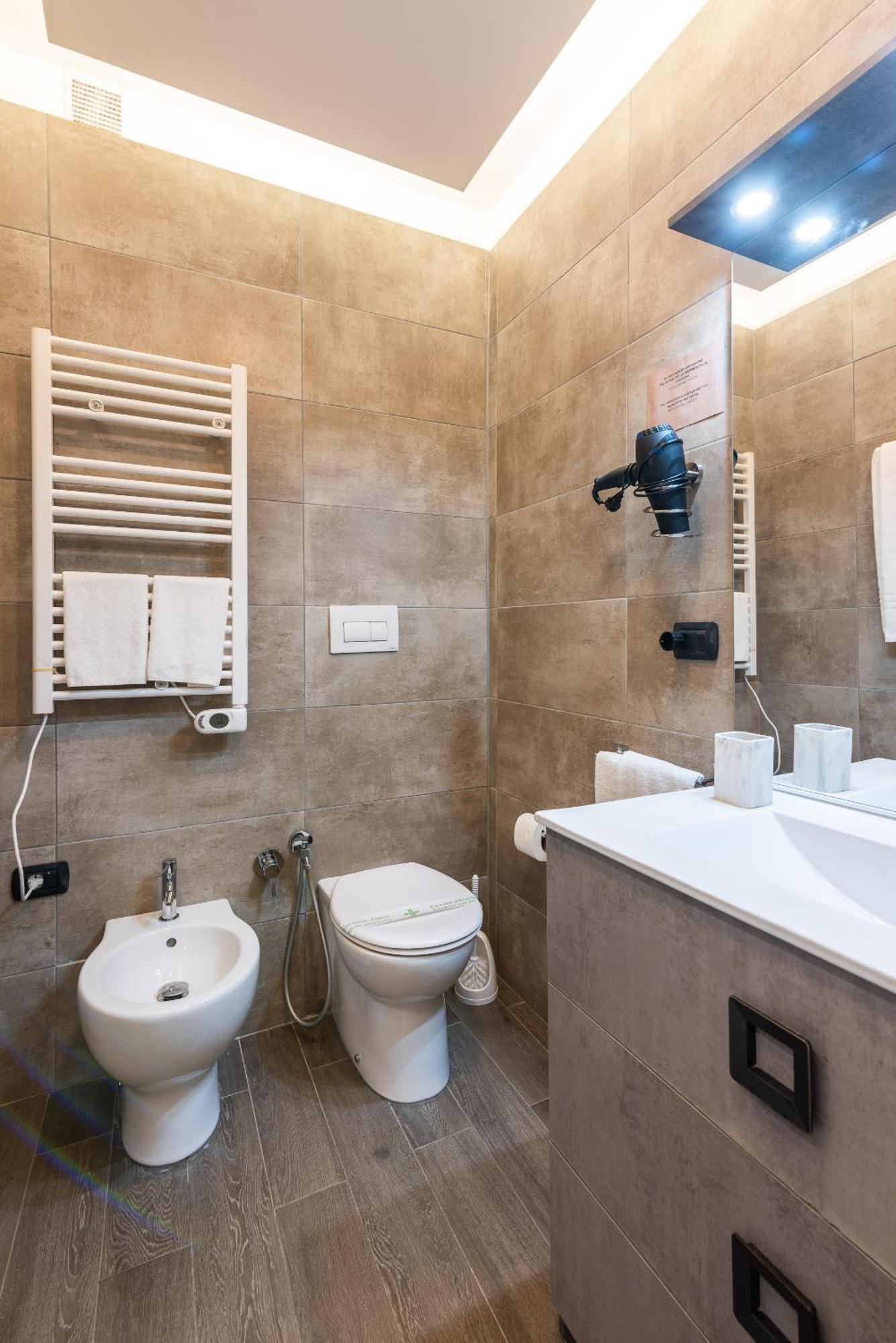 Double L Luxury Suite Milaan Buitenkant foto